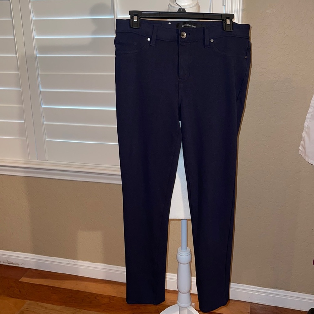 EUC Calvin Klein Jeans